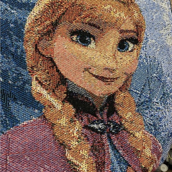 Disney Frozen Throw Blanket Tapestry Woven Elsa Olaf Anna Fringe - Picture 6 of 7